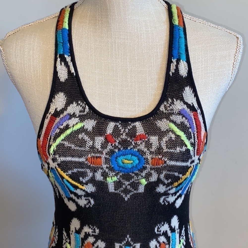 Free people sweater type top size extra small embroidered tank